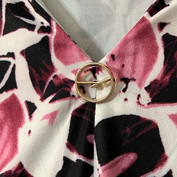 NWOT Women’s Collared Long Sleeve V-Neck Blouse - XL - Picture 9 of 15